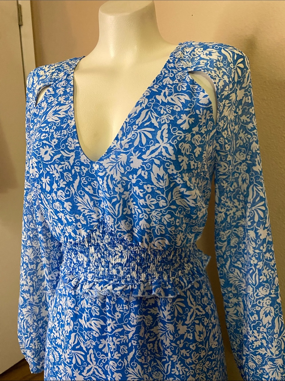 Avec Les Filles Blue and White Floral tiered full flowy skirt Maxi Dress 6 - Picture 6 of 12